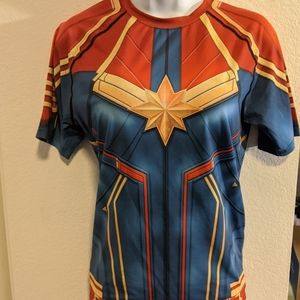 NWT Captain Marvel Top